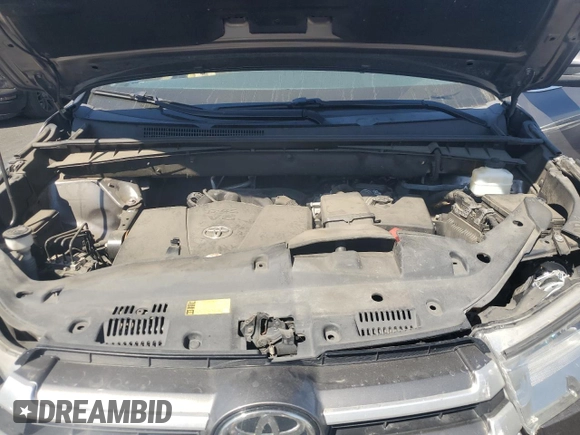 2019 Toyota Highlander SE z VIN 5TDJZRFH5KS605448, wystawiony jako Copart lot #61974075 z przebiegiem 81 636 mil mil oraz Szkoda całkowita • Salvage title. Historia ofert i sprzedaży dostępna na DreamBid. Obrazek 12.