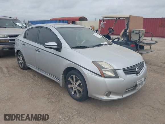 2012 Nissan Sentra SR z VIN 3N1AB6AP9CL619798, wystawiony jako IAAI lot #42382829 z przebiegiem 228 667 mil mil oraz . Historia ofert i sprzedaży dostępna na DreamBid. Obrazek 1.