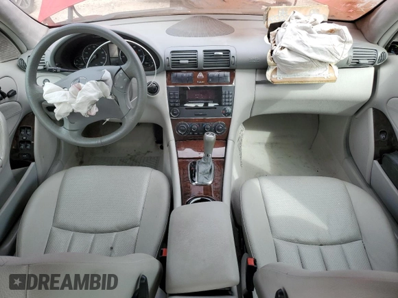 2006 Mercedes-Benz C 280 Luxury с VIN WDBRF54H16A911992, выставлен на аукционе Copart как лот 50339845 с пробегом 37 916 миль миль и Списание • Salvage title. История ставок и продаж доступна на DreamBid. Изображение 8.