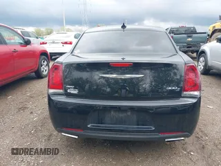 2018 Chrysler 300 S with VIN 2C3CCAGG9JH267796, listed as a IAAI auction lot 42126996 with 141,605 mi miles and . Bid and sale history available at DreamBid. Image 16.