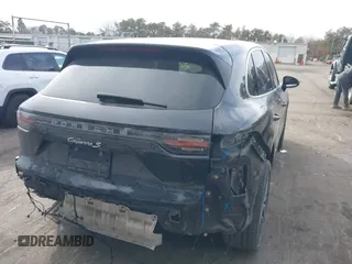 2019 Porsche Cayenne S z VIN WP1AB2AYXKDA62661, wystawiony jako IAAI lot #41622201 z przebiegiem 66 848 mil mil oraz . Historia ofert i sprzedaży dostępna na DreamBid. Obrazek 4.