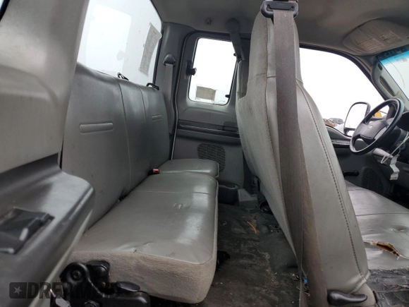 2005 Ford Super Duty F-250 XL with VIN 1FTSX20545EC77319, listed as a Copart auction lot 85837724 with 207,605 mi miles and Clean Title. Bid and sale history available at carsss.com. Image 10.