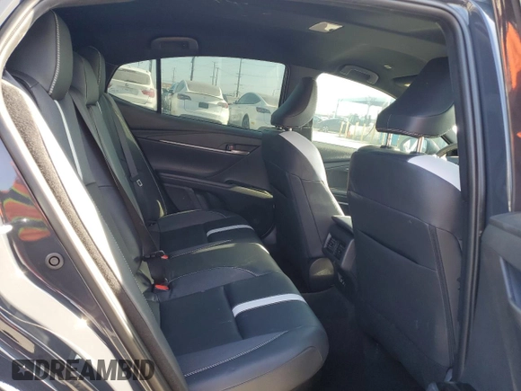 2025 Toyota Camry LE z VIN 4T1DAACK1SU539963, wystawiony jako Copart lot #57273015 z przebiegiem 991 mil mil oraz Szkoda całkowita • Salvage title. Historia ofert i sprzedaży dostępna na DreamBid. Obrazek 10.