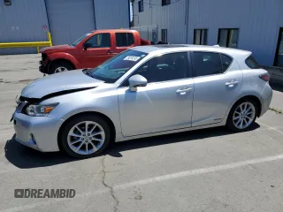 2013 Lexus CT 200h z VIN JTHKD5BH1D2162337, wystawiony jako Copart lot #59230295 z przebiegiem 99 070 mil mil oraz Szkoda całkowita • Salvage title. Historia ofert i sprzedaży dostępna na DreamBid. Obrazek 1.