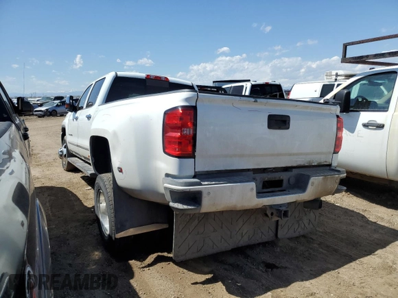 2016 GMC Sierra 3500HD Denali z VIN 1GT42YE80GF287355, wystawiony jako Copart lot #53024615 z przebiegiem 161 733 mil mil oraz Szkoda całkowita • Salvage title. Historia ofert i sprzedaży dostępna na DreamBid. Obrazek 2.