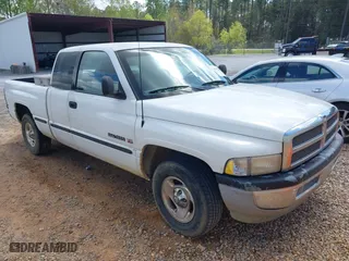 1998 Dodge Ram 1500 with VIN 3B7HC13Y3WG180371, listed as a IAAI auction lot 41832046 with 245,121 mi miles. Bid and sale history available at carsss.com. Image 1.