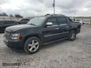 2013 Chevrolet Avalanche LTZ with VIN 3GNTKGE78DG317989, listed as a Copart auction lot 49081065 with 122,696 mi miles and Salvage Title. Bid and sale history available at carsss.com. Image 1.
