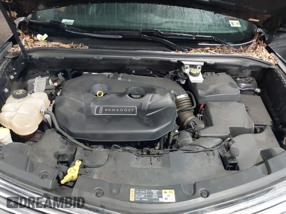 2015 Lincoln MKC with VIN 5LMCJ2A98FUJ17855, listed as a IAAI auction lot 41433416 with 113,070 mi miles. Bid and sale history available at carsss.com. Image 10.