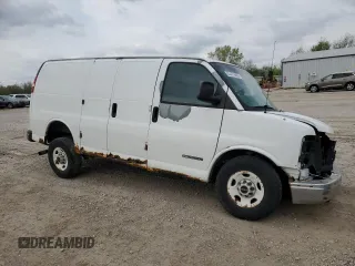 2004 GMC Savana Cargo z VIN 1GTHG35U041163307, wystawiony jako Copart lot #53475605 z przebiegiem Nie podano mil oraz Szkody całkowita. Historia ofert i sprzedaży dostępna na DreamBid. Obrazek 4.