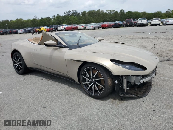 2022 Aston Martin DB11 z VIN SCFRMFCW6NGM11398, wystawiony jako Copart lot #53825715 z przebiegiem Nie podano mil oraz Szkoda całkowita • Salvage title. Historia ofert i sprzedaży dostępna na DreamBid. Obrazek 4.
