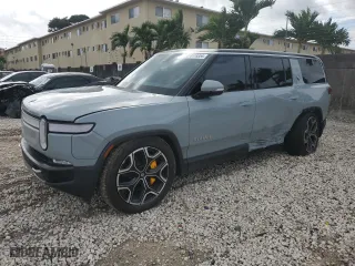 2024 Rivian R1S Adventure with VIN 7PDSGABA1RN031380, listed as a Copart auction lot 73119354 with 6,786 mi miles and Salvage Title. Bid and sale history available at carsss.com. Image 1.
