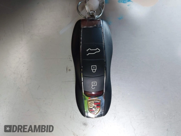 2022 Porsche Macan S z VIN WP1AG2A53NLB21910, wystawiony jako IAAI lot #41913844 z przebiegiem 70 747 mil mil oraz . Historia ofert i sprzedaży dostępna na DreamBid. Obrazek 11.