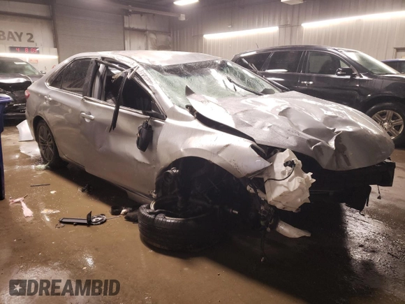 2017 Toyota Camry XLE with VIN 4T1BF1FK1HU352381, listed as a Copart auction lot 84551574 with 40,663 mi miles and Salvage Title. Bid and sale history available at DreamBid. Image 4.