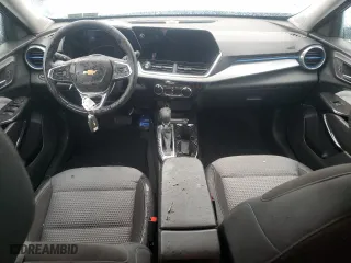 2025 Chevrolet Trax LT with VIN KL77LHEP0SC104304, listed as a Copart auction lot 48111385 with 2,480 mi miles and Salvage Title. Bid and sale history available at carsss.com. Image 8.