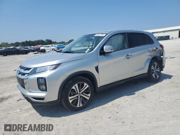 2022 Mitsubishi Outlander SE with VIN JA4APVAUXNU008843, listed as a Copart auction lot 69317784 with 33,638 mi miles and Salvage title. Bid and sale history available at DreamBid. Image 1.