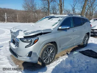 2019 GMC Terrain Denali with VIN 3GKALSEX4KL134355, listed as a IAAI auction lot 41568682 with 33,007 mi miles. Bid and sale history available at carsss.com. Image 2.
