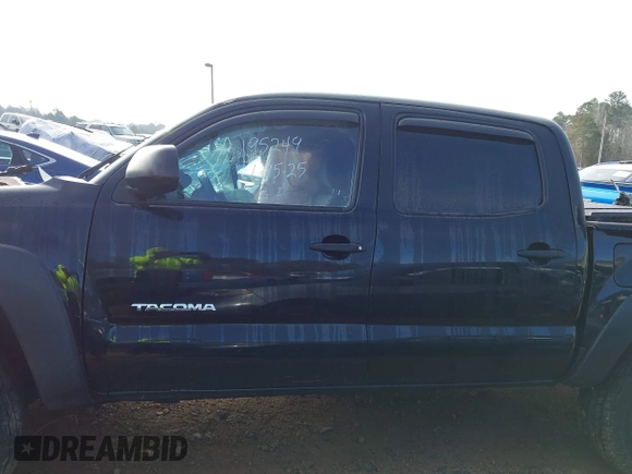 2015 Toyota Tacoma with VIN 3TMLU4EN8FM195249, listed as a IAAI auction lot 41416129 with 129,544 mi miles. Bid and sale history available at carsss.com. Image 14.