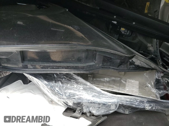 2019 Ford Expedition Max XLT with VIN 1FMJK1HT0KEA82719, listed as a Copart auction lot 52200165 with 100,775 mi miles and Salvage title. Bid and sale history available at DreamBid. Image 13.