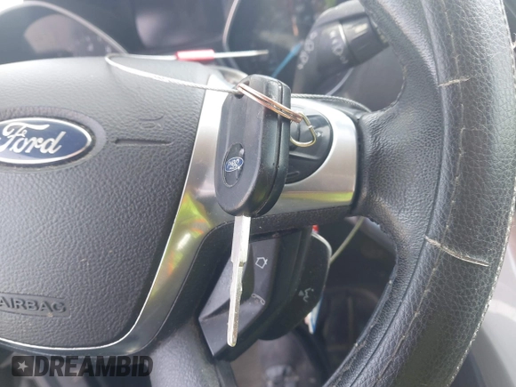 2013 Ford Escape SEL с VIN 1FMCU9H99DUC87471, выставлен на аукционе IAAI как лот 41863601 с пробегом 225 429 миль миль и . История ставок и продаж доступна на DreamBid. Изображение 11.