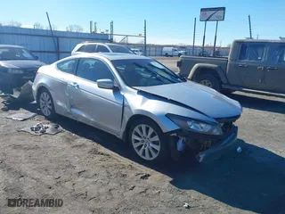2008 Honda Accord Cpe EX-L with VIN 1HGCS22868A018404, listed as a IAAI auction lot 41332161 with 80,803 mi miles. Bid and sale history available at carsss.com. Image 1.