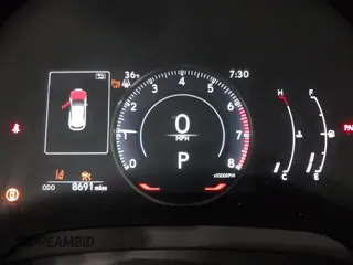 2024 Lexus RX 350 z VIN 2T2BAMCA5RC070111, wystawiony jako IAAI lot #41516647 z przebiegiem 8 691 mil mil oraz . Historia ofert i sprzedaży dostępna na DreamBid. Obrazek 7.