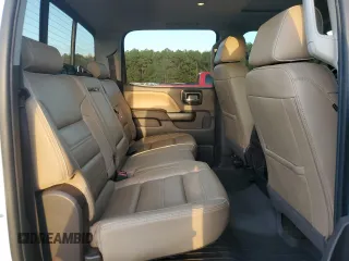 2017 GMC Sierra 1500 Denali z VIN 3GTU2PEJ3HG473081, wystawiony jako Copart lot #78945404 z przebiegiem 137 797 mil mil oraz Szkoda całkowita • Salvage title. Historia ofert i sprzedaży dostępna na DreamBid. Obrazek 10.