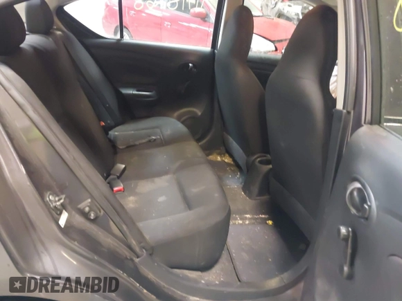 2015 Nissan Versa SV with VIN 3N1CN7AP6FL953216, listed as a IAAI auction lot 41718268 with 118,379 mi miles. Bid and sale history available at carsss.com. Image 8.