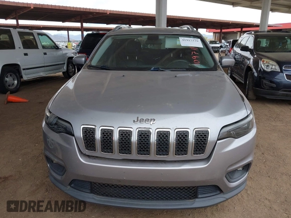 2019 Jeep Cherokee Latitude Plus with VIN 1C4PJLLB9KD109711, listed as a IAAI auction lot 41917339 with 115,320 mi miles. Bid and sale history available at carsss.com. Image 6.