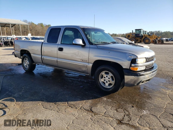 2000 Chevrolet Silverado 1500 LS with VIN 2GCEC19V3Y1143350, listed as a Copart auction lot 85902734 with 513,157 mi miles and Salvage Title. Bid and sale history available at carsss.com. Image 4.