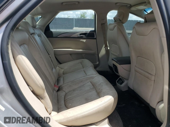 2017 Lincoln MKZ Hybrid Premiere z VIN 3LN6L5KU5HR659231, wystawiony jako Copart lot #61075955 z przebiegiem 70 548 mil mil oraz Czysty tytuł • Clean title. Historia ofert i sprzedaży dostępna na DreamBid. Obrazek 10.