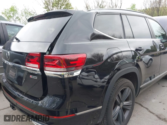 2021 Volkswagen Atlas SE with VIN 1V2RR2CA5MC526642, listed as a IAAI auction lot 42180217 with 40,031 mi miles and . Bid and sale history available at DreamBid. Image 12.