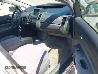 2007 Toyota Prius with VIN JTDKB20U073204260, listed as a IAAI auction lot 42127630 with 178,754 mi miles and . Bid and sale history available at DreamBid. Image 5.