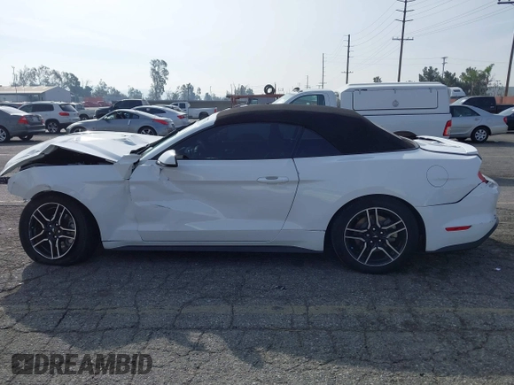 2020 Ford Mustang EcoBoost z VIN 1FATP8UH0L5134222, wystawiony jako IAAI lot #41477417 z przebiegiem 40 698 mil mil oraz . Historia ofert i sprzedaży dostępna na DreamBid. Obrazek 14.
