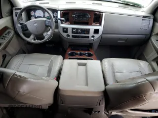 2009 Dodge Ram 2500 SLT with VIN 3D7KS29L19G503353, listed as a Copart auction lot 82257134 with 323,703 mi miles and Salvage Title. Bid and sale history available at carsss.com. Image 8.