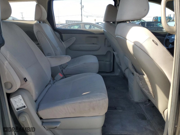 2016 Kia Sedona L with VIN KNDMA5C15G6120822, listed as a Copart auction lot 48003925 with 139,608 mi miles and Salvage Title. Bid and sale history available at carsss.com. Image 12.