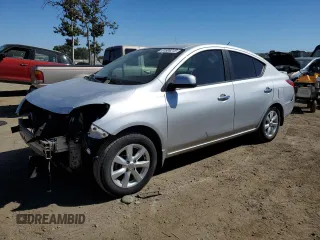 2013 Nissan Versa S with VIN 3N1CN7AP4DL866136, listed as a Copart auction lot 61806215 with 229,384 mi miles and Salvage title. Bid and sale history available at DreamBid. Image 1.