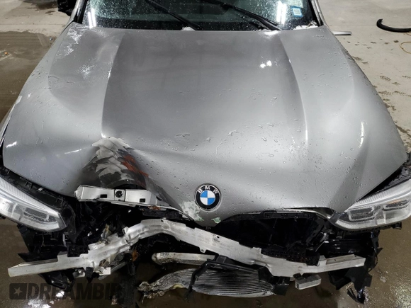 2021 BMW X4 M z VIN 5YMUJ0C05M9E04935, wystawiony jako Copart lot #42149535 z przebiegiem Nie podano mil oraz Szkody całkowita. Historia ofert i sprzedaży dostępna na DreamBid. Obrazek 12.