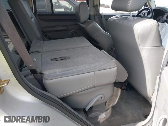 2006 Jeep Commander with VIN 1J8HH48N86C254171, listed as a IAAI auction lot 41491426 with 194,341 mi miles and . Bid and sale history available at DreamBid. Image 8.