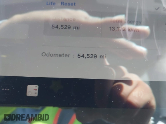 2023 Tesla Model 3 с VIN 5YJ3E1EA8PF400213, выставлен на аукционе IAAI как лот 42117720 с пробегом 54 529 миль миль и . История ставок и продаж доступна на DreamBid. Изображение 14.