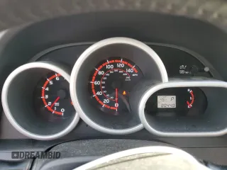 2009 Pontiac Vibe with VIN 5Y2SM67069Z406444, listed as a Copart auction lot 84369834 with 80,440 mi miles and Salvage Title. Bid and sale history available at carsss.com. Image 9.