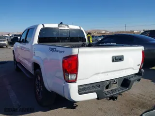 2017 Toyota Tacoma SR5 with VIN 5TFAZ5CN0HX032013, listed as a IAAI auction lot 41630161 with 71,076 mi miles. Bid and sale history available at carsss.com. Image 14.