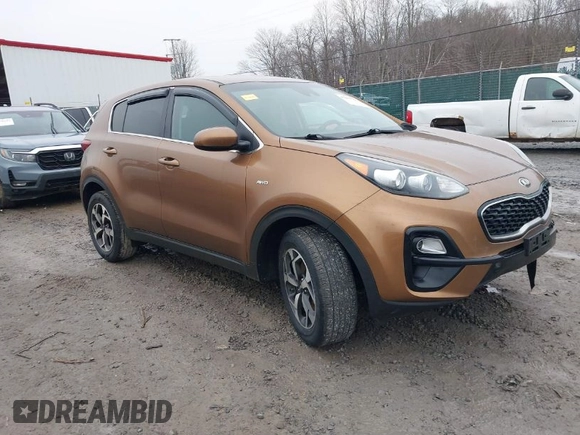 2020 Kia Sportage LX with VIN KNDPMCAC1L7807586, listed as a IAAI auction lot 41485581 with 28,941 mi miles. Bid and sale history available at carsss.com. Image 1.