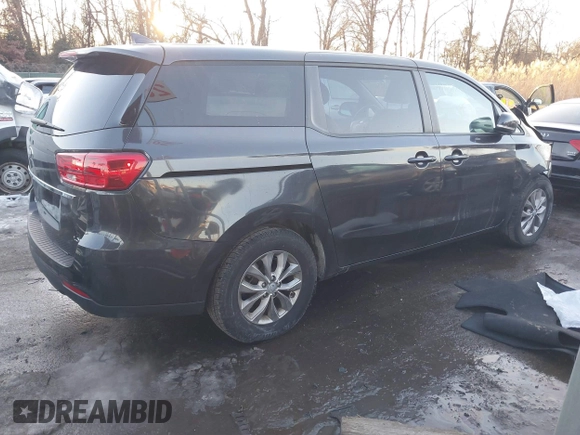 2021 Kia Sedona EX with VIN KNDMB5C17M6666739, listed as a IAAI auction lot 41423684 with 41,816 mi miles. Bid and sale history available at carsss.com. Image 4.