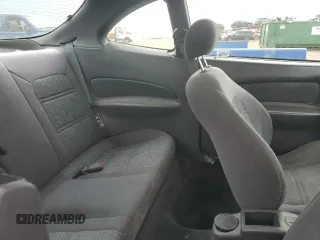 2000 Ford Escort ZX2 z VIN 3FAKP113XYR256067, wystawiony jako Copart lot #54692985 z przebiegiem 52 853 mil mil oraz Szkoda całkowita • Salvage title. Historia ofert i sprzedaży dostępna na DreamBid. Obrazek 10.