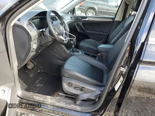 2024 Volkswagen Tiguan SE with VIN 3VV3B7AX5RM183046, listed as a Copart auction lot 55722785 with 23,071 mi miles and Salvage title. Bid and sale history available at DreamBid. Image 7.