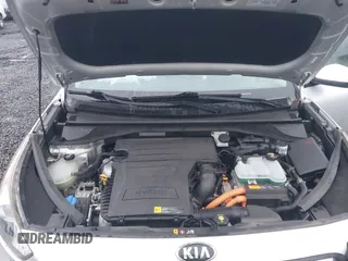 2017 Kia Niro LX with VIN KNDCB3LC7H5055073, listed as a IAAI auction lot 41517938 with 134,586 mi miles. Bid and sale history available at carsss.com. Image 10.