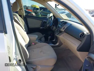 2008 Toyota RAV4 Ltd with VIN JTMZK34V685022611, listed as a IAAI auction lot 41421351 with 136,276 mi miles. Bid and sale history available at carsss.com. Image 5.