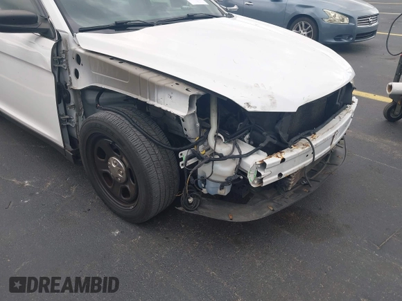 2015 Ford Police Interceptor with VIN 1FAHP2L83FG149326, listed as a IAAI auction lot 42477215 with 90,679 mi miles and . Bid and sale history available at DreamBid. Image 18.