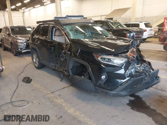 2021 Toyota RAV4 Hybrid LE with VIN 4T3B6RFV2MU048602, listed as a IAAI auction lot 41663576 with 69,404 mi miles. Bid and sale history available at carsss.com. Image 1.
