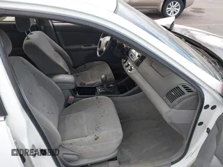 2002 Toyota Camry LE z VIN JTDBE32K120093737, wystawiony jako IAAI lot #41214245 z przebiegiem Nie podano mil oraz . Historia ofert i sprzedaży dostępna na DreamBid. Obrazek 5.